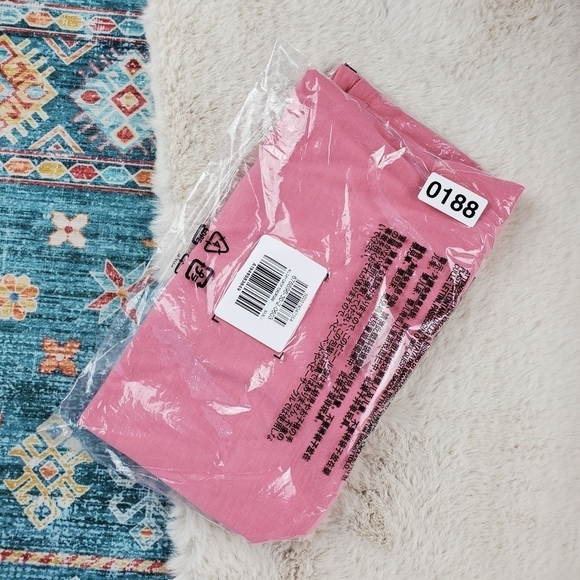 Old Navy Active Pink UltraLite Crop Tank Top 3X - Picture 11 of 11